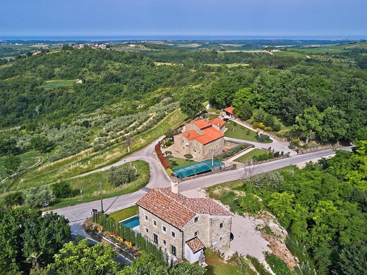 Villa Carica Krasica  Luaran gambar