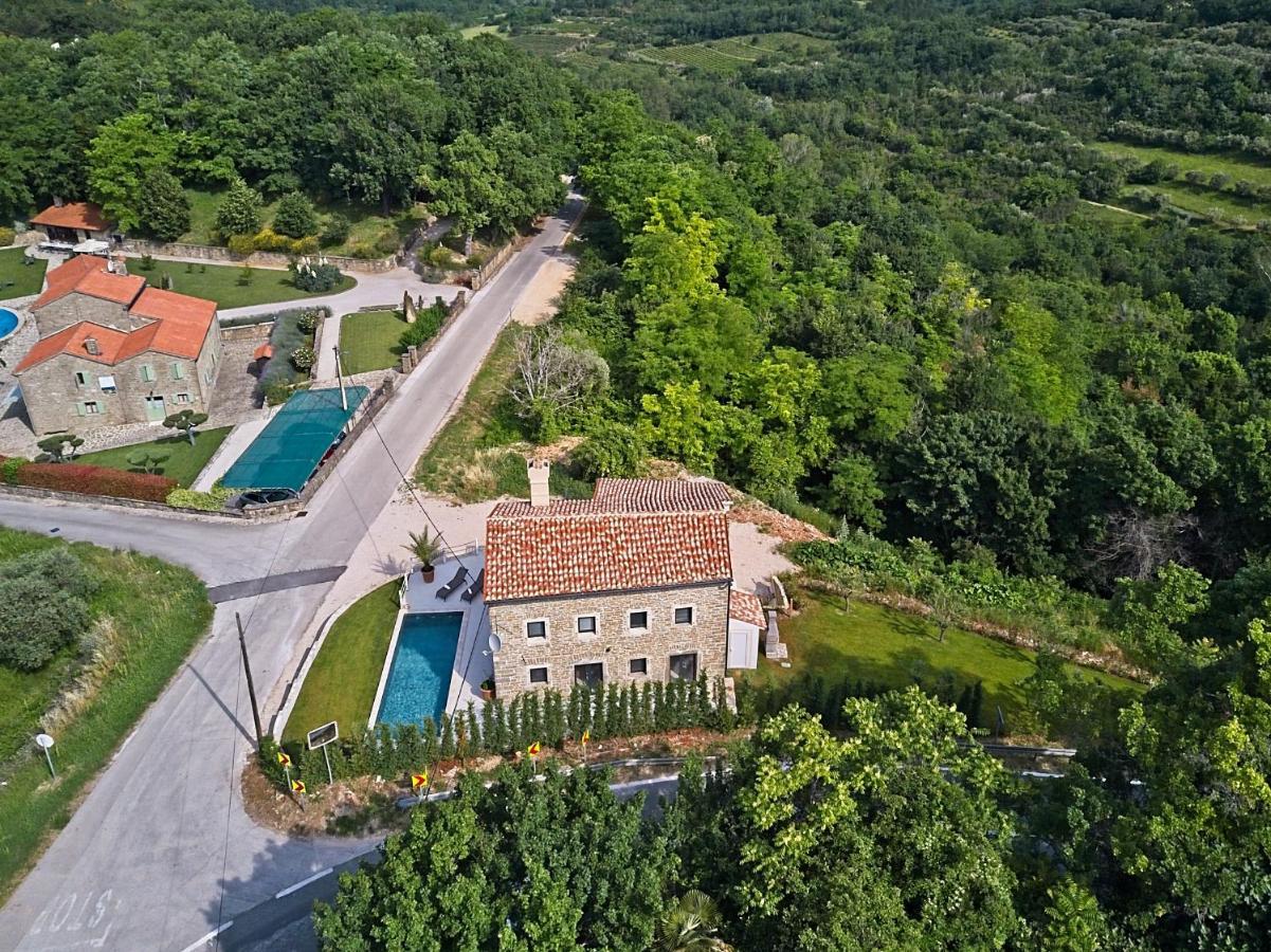 Villa Carica Krasica  Luaran gambar