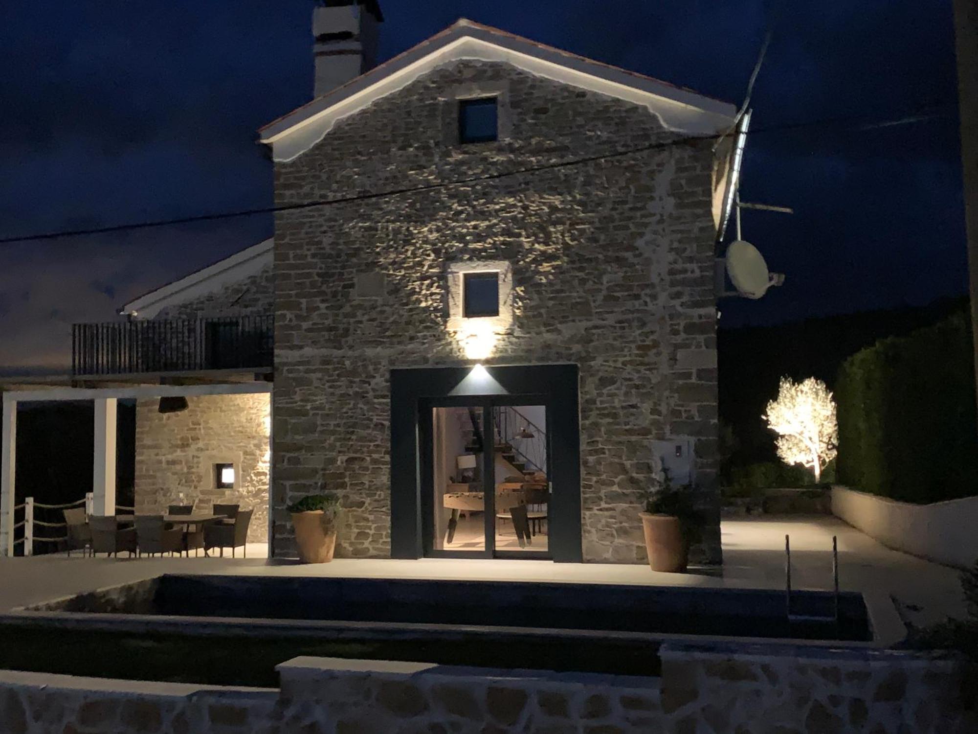 Villa Carica Krasica  Luaran gambar